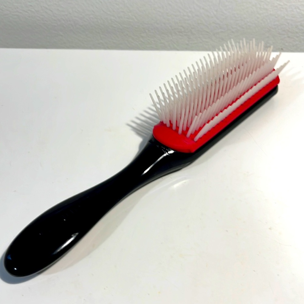 7 Row Denman Brush